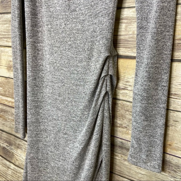 Aritzia Wilfred Free Klum dress size M Grey long sleeve soft - Picture 5 of 8